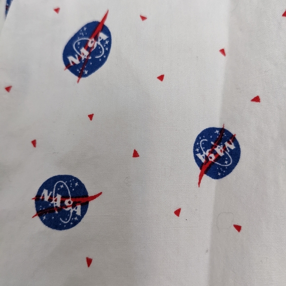 NASA button up - Picture 4 of 5